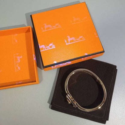 [Camiery]H YELLOW BRACELET