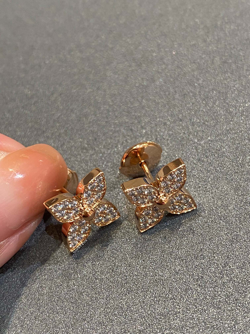 [Camiery]STAR DIAMOND EARRINGS