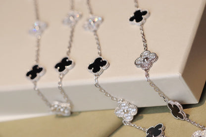 [Camiery]CLOVER 20 MOTIFS ONYX DIAMOND SILVER