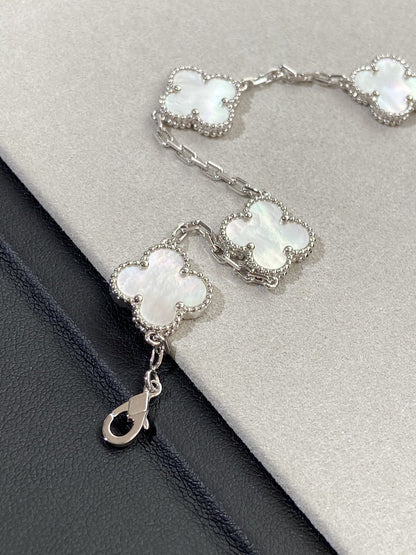 [Camiery]CLOVER WHITE PEARL MOP 5 MOTIF BRACELET COLLECTION