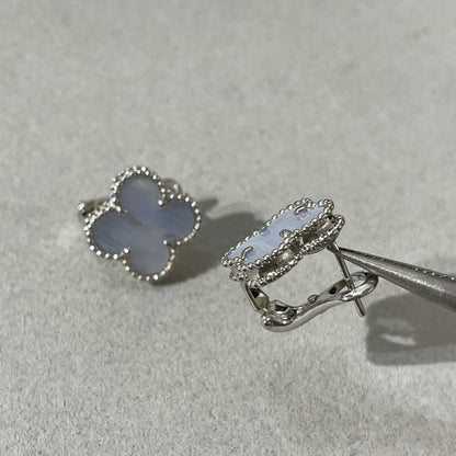 [Camiery]CLOVER CHALCEDONY SILVER STUD EARRINGS