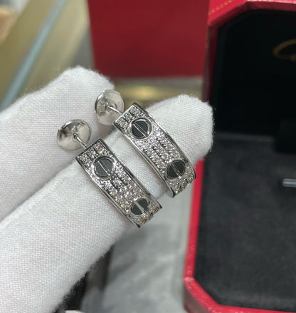 [Camiery] LOVE CERAMIC DIAMOND PAVED SILVER EARRINGS