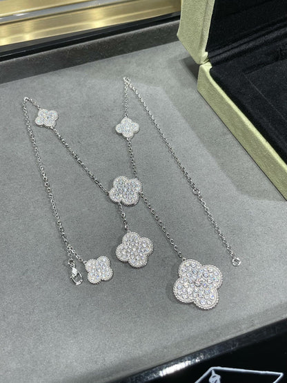 [Camiery]CLOVER 6 MOTIF DIAMOND PAVED NECKLACE