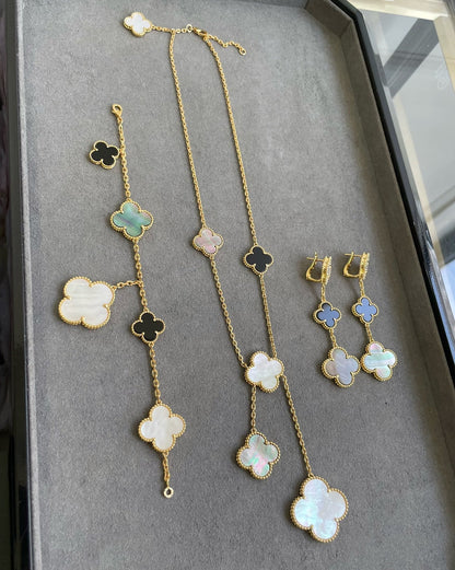 [Camiery]CLOVER 3 MOTIF MOP ONYX DARK MOP PINK GOLD EARRINGS