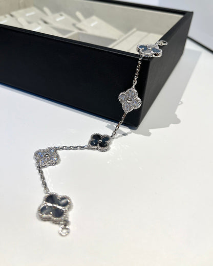 [Camiery] CLOVER 5 MOTIF LASER BRACELET COLLECTION