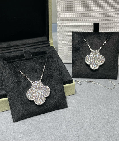 [Camiery]CLOVER 25MM LARGE PENDANT DIAMOND PAVED SILVER NECKLACE