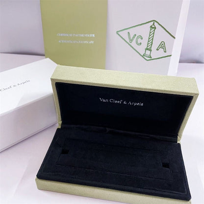 [Camiery] VA CLOVER BOX GIFT BAG