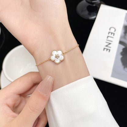 [Camiery]LUCKY WHITE MOP PLUM BLOSSOM  BRACELET