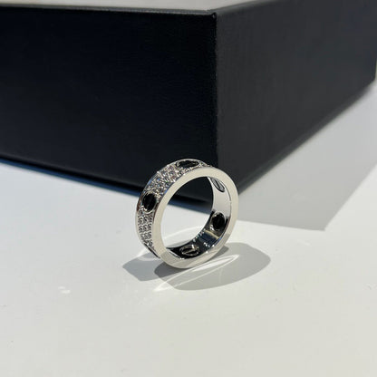 [Camiery] LOVE RING 5.5MM DIAMONDS PAVED CERAMIC