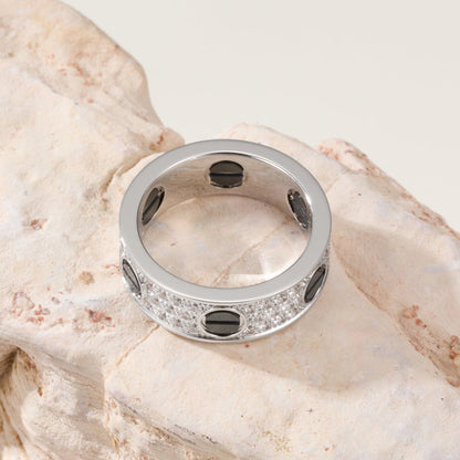 [Camiery] LOVE RING 5.5MM DIAMONDS PAVED CERAMIC