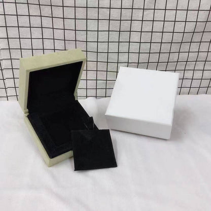 [Camiery] VA CLOVER BOX GIFT BAG