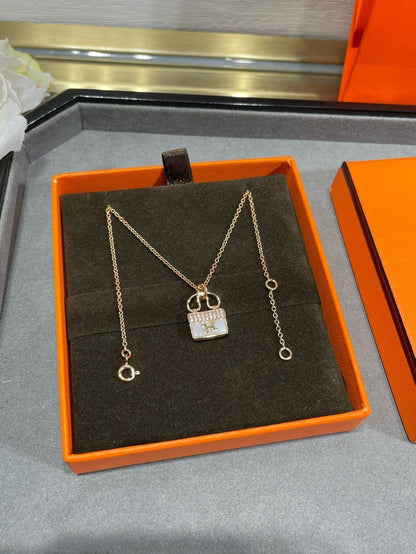 [Camiery]H CIRCE MOISSANITE PENDANT NECKLACE GOLD