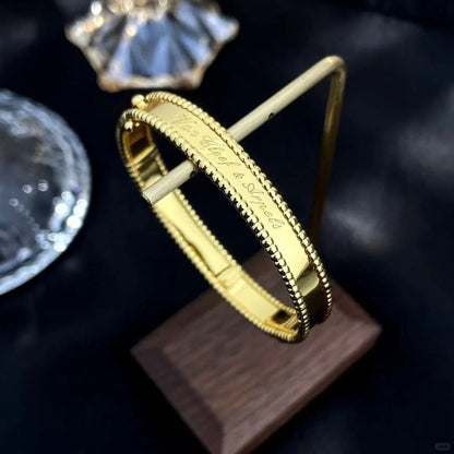 [Camiery]CLOVER PERLEE BRACELET SIGNATURE ENGRAVING SERIES